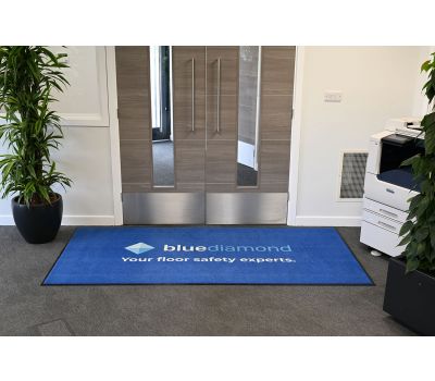 Logo Mat